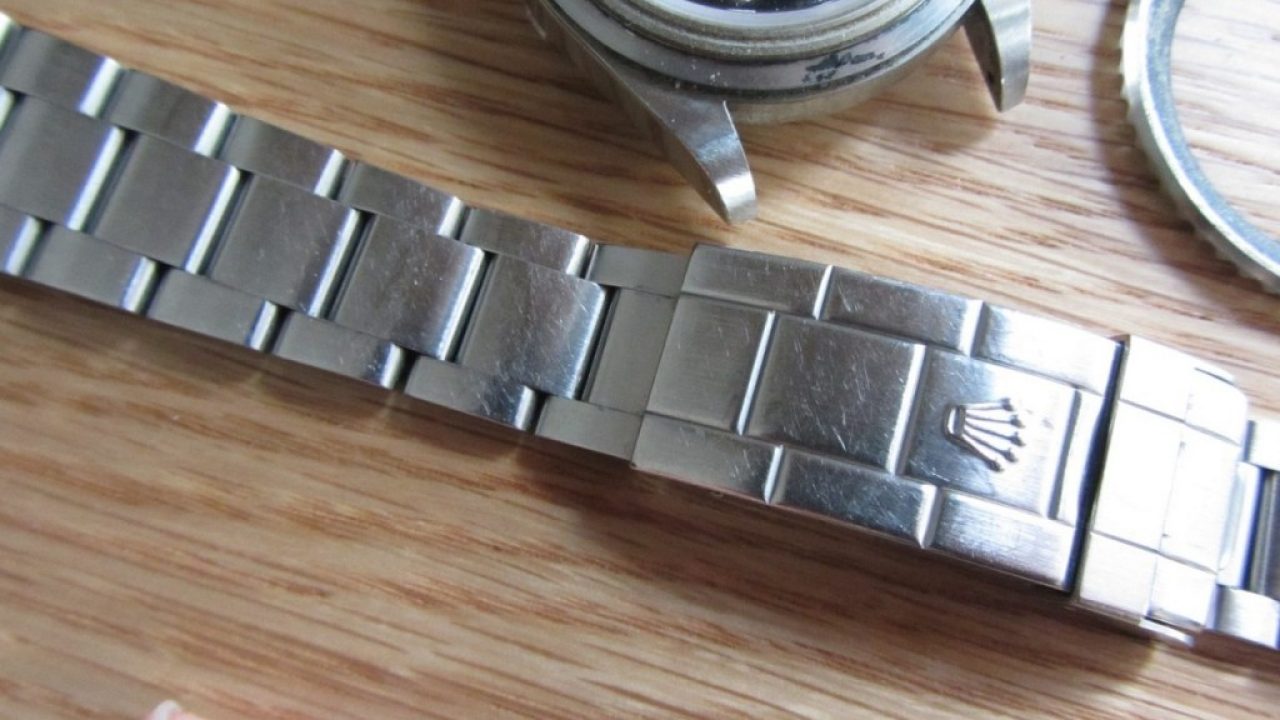 How To Remove Scratches & Polish A Watch Bracelet Or Clasp At Home